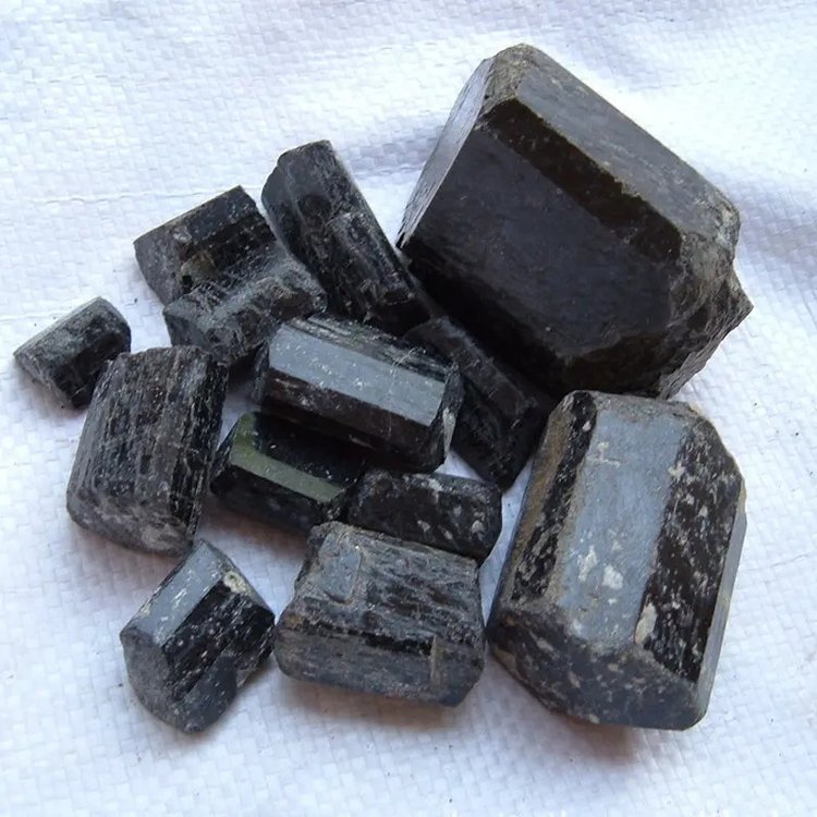 托玛琳石环状硅酸盐矿物电气石原石建筑材料污水处理黑色碧玺