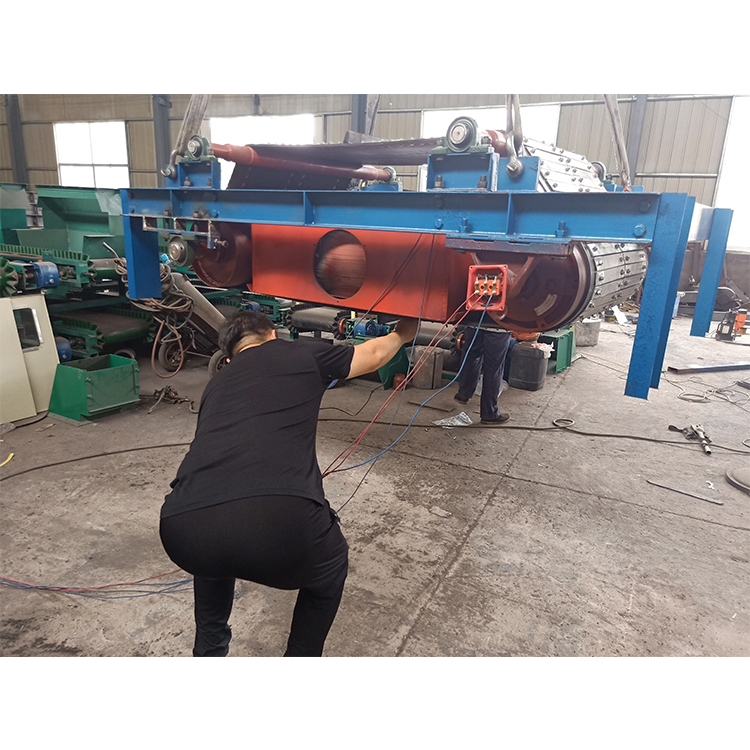 电磁式除铁器生产 除铁方便 磁场恒定 沙石行业可用