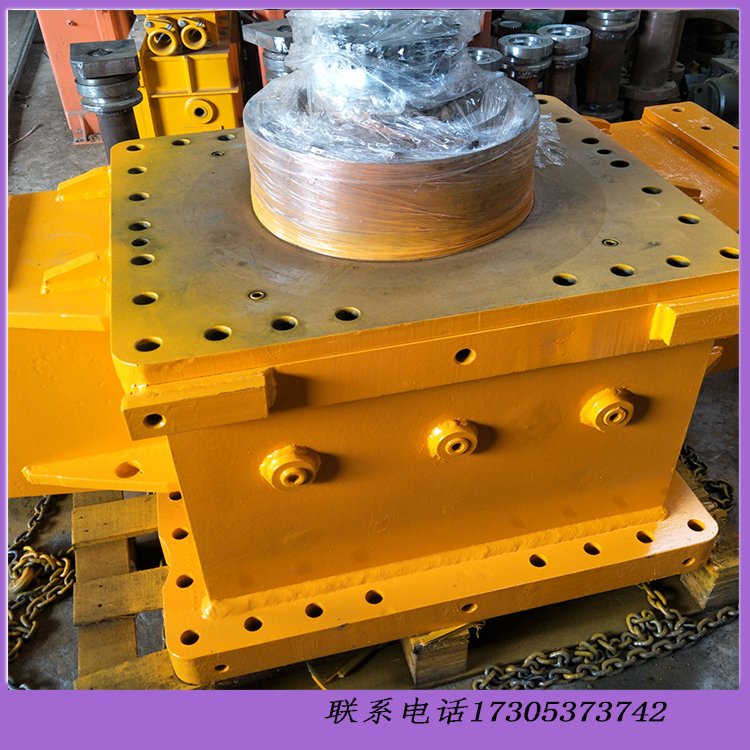 三一悬臂式掘进机伸缩部 EBZ160徐工配件截割臂