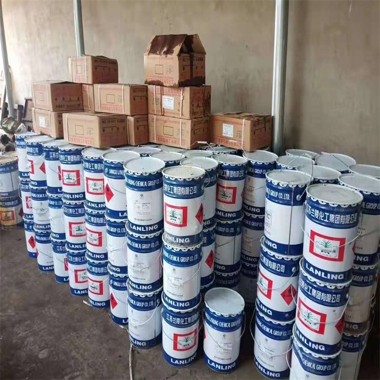 回收农药中间体 水滑石 硫酸铜 精炼石蜡 24小时服务欢迎致电