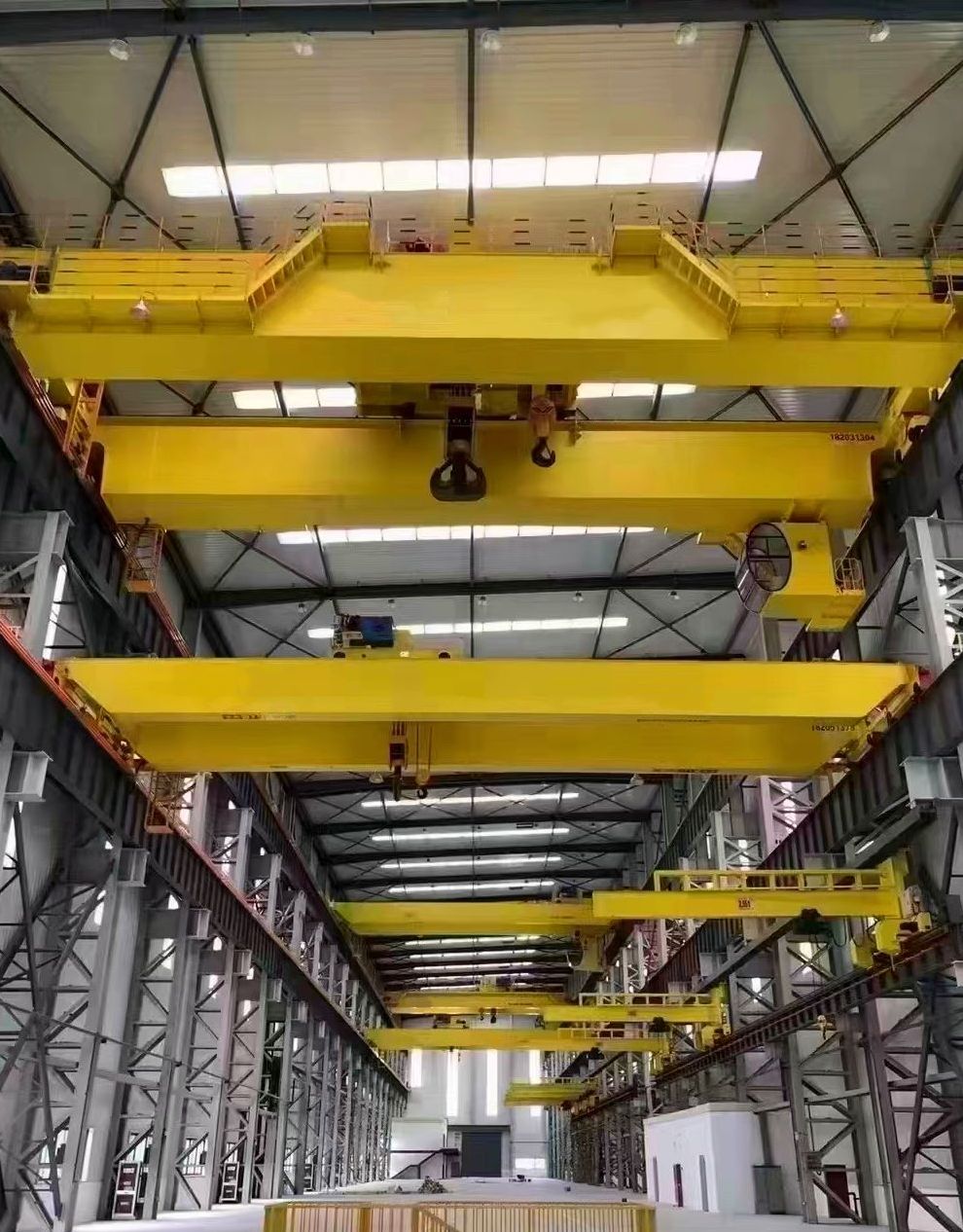 双梁桥式起重机10吨20吨30吨50吨车间仓库使用 电动葫芦行车