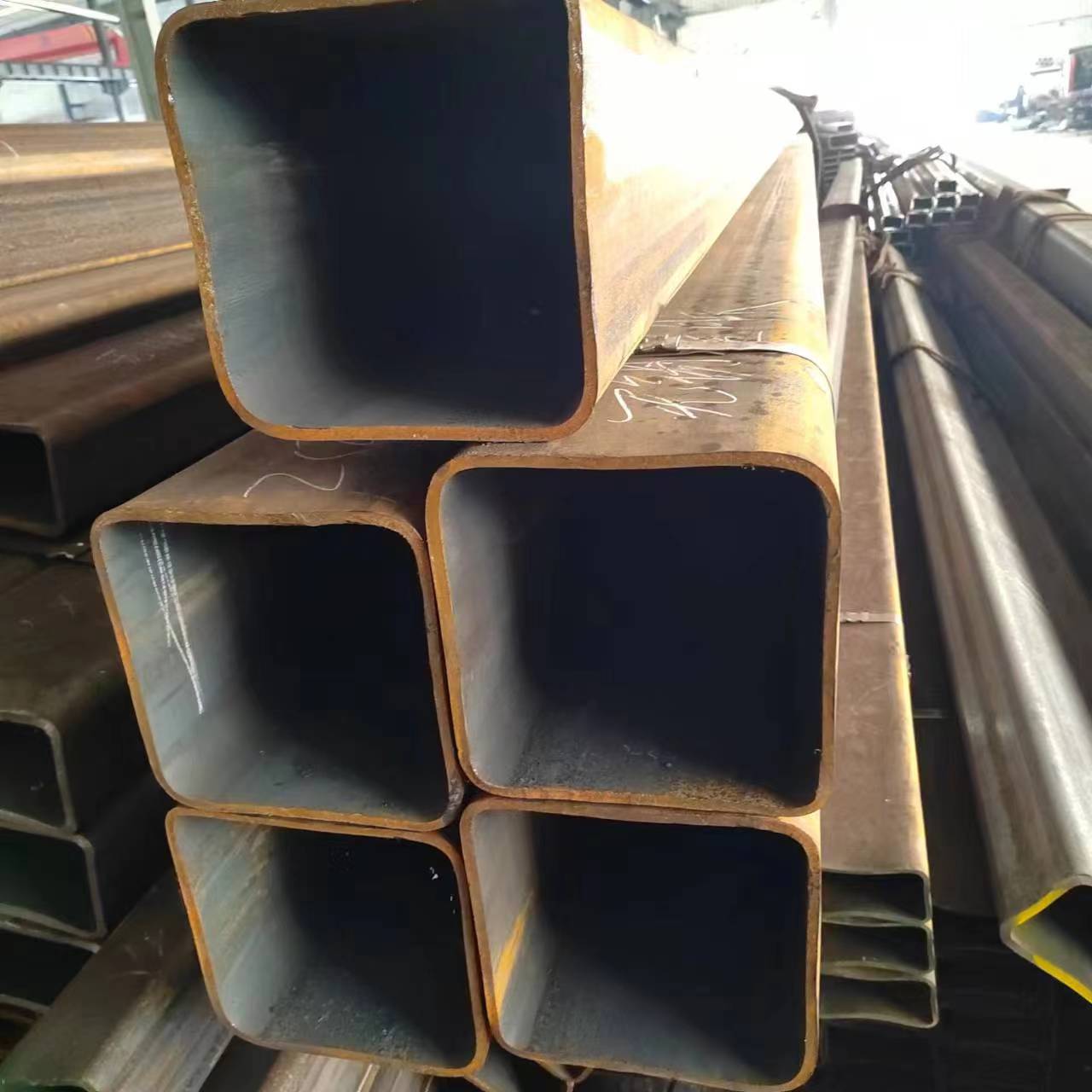 房屋横梁用 大口径黑方管 Q235B方形热轧焊接钢材 非标定制