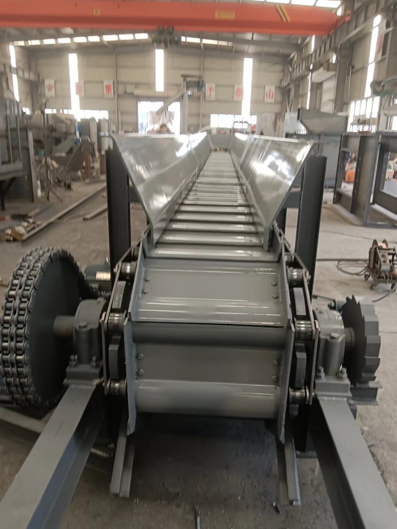 泉大机械 板喂机 板式给料机 耐冲击 输送量大 鄂破前给料