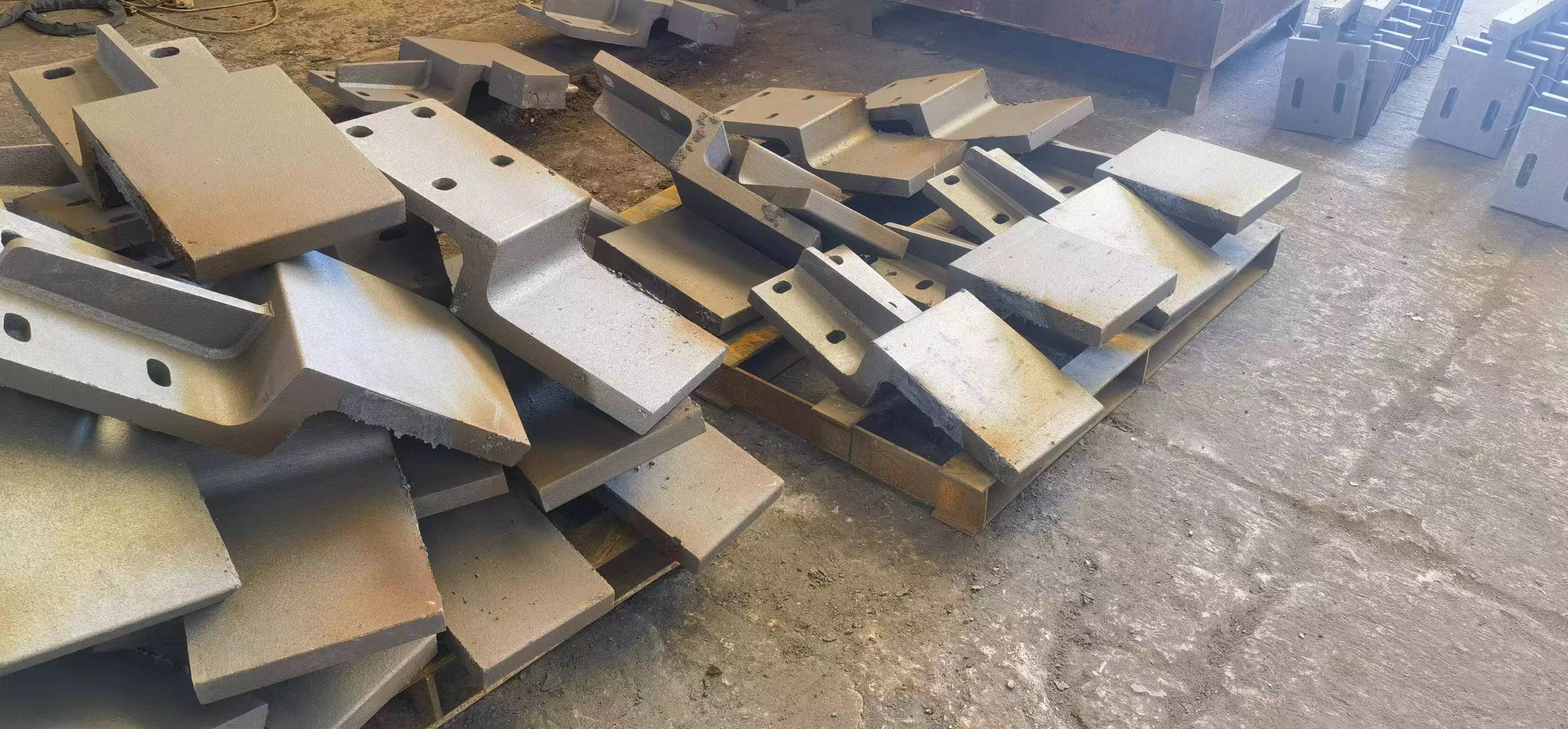 劲洲机械定制破机耐磨衬板 高铬合金防磨板 导向块