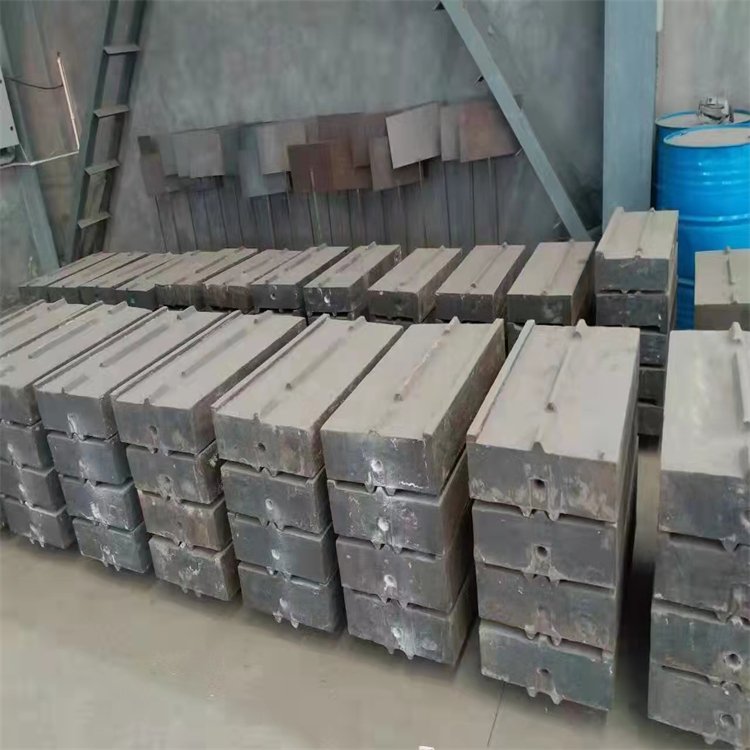 供应高锰钢耐磨衬板 高铬铸铁护板 破机齿板 劲国机械