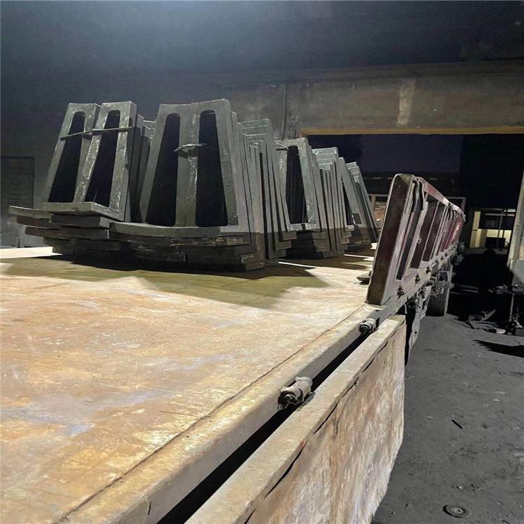 Gr26T28CrMoCuB耐磨材质高铬铸铁 衬板 齿板 防磨瓦 耐磨护套