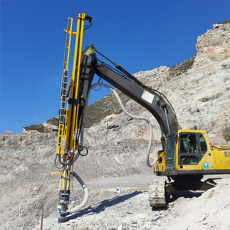 旋挖潜挖钻机 液压植桩钻孔机 75勾机8千扭矩地钉钻机
