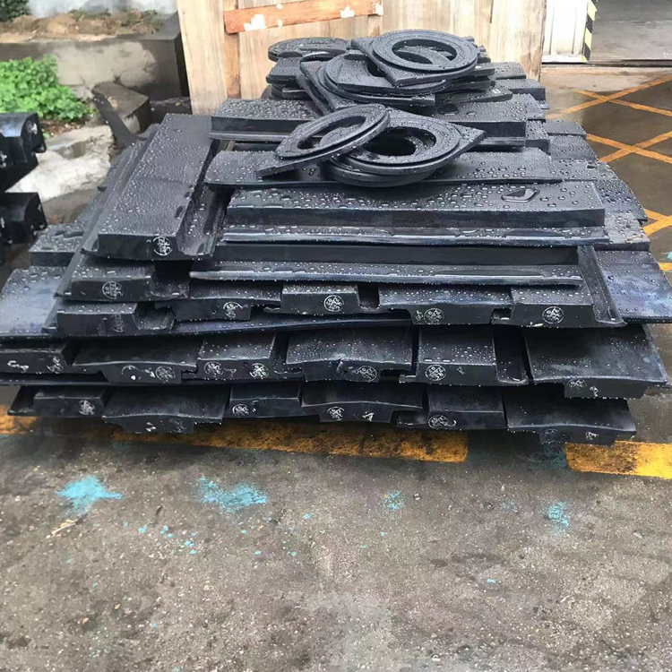 定制各种矿山立式磨机橡胶衬板 降噪减震 端部胶衬板