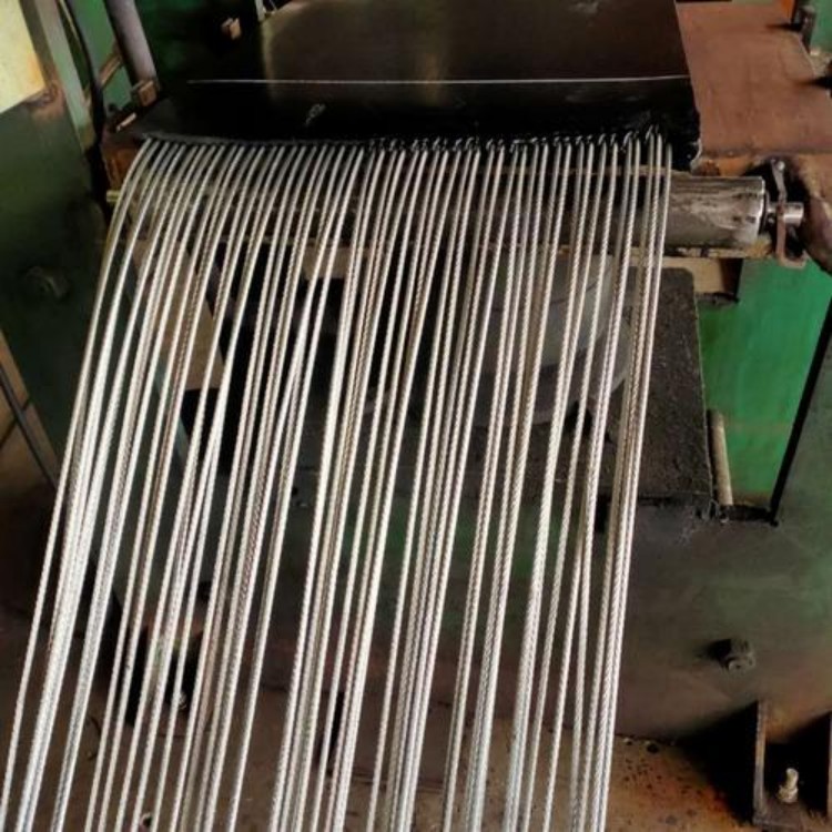 输送带钢丝绳芯皮带厂家移动式聚酯带橡胶类GB-H标准