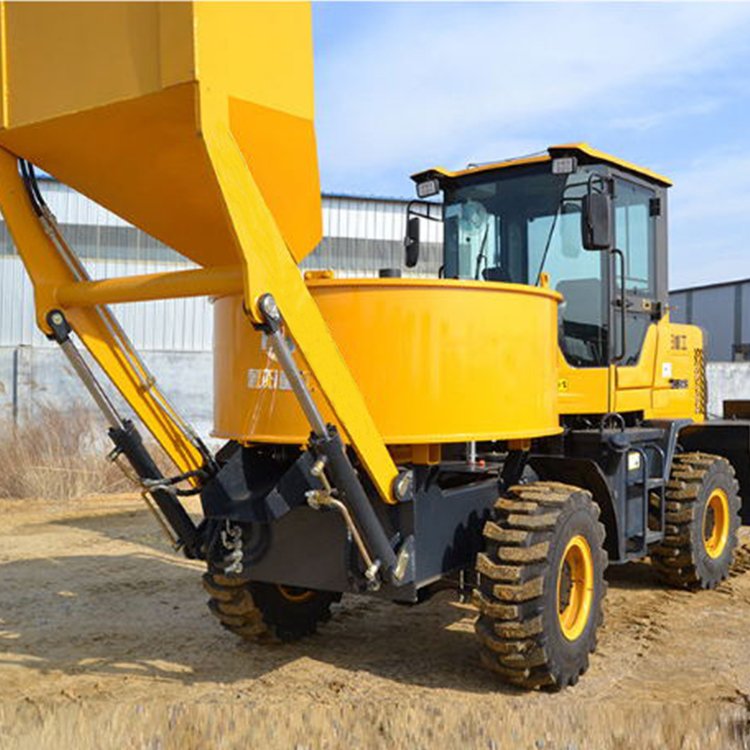 奥莱 混凝土搅拌车 平口自上料搅拌设备 自旋转料搅拌机