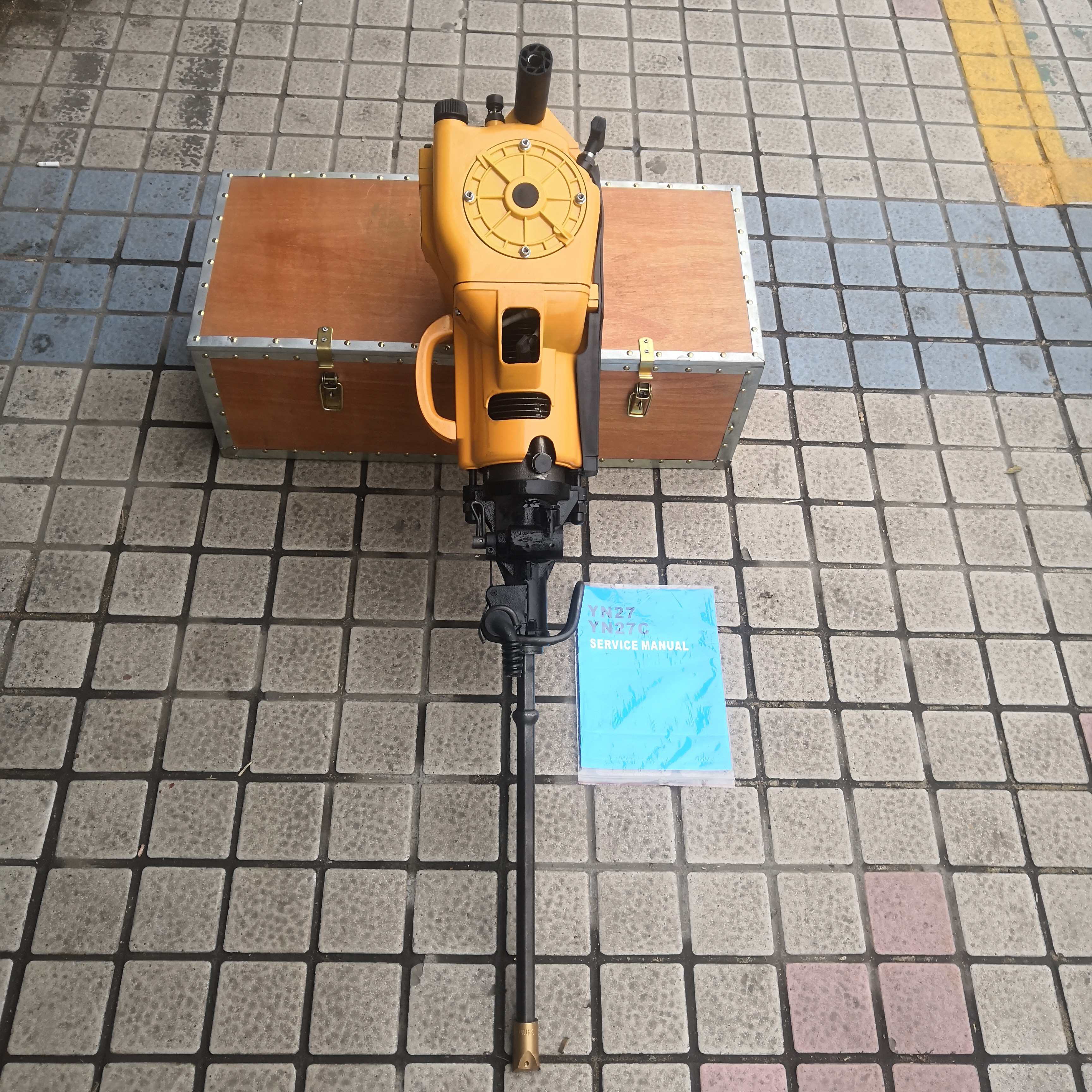 YN27C内燃凿岩机 手持式汽油钻孔机 岩石水泥路面气动凿孔机