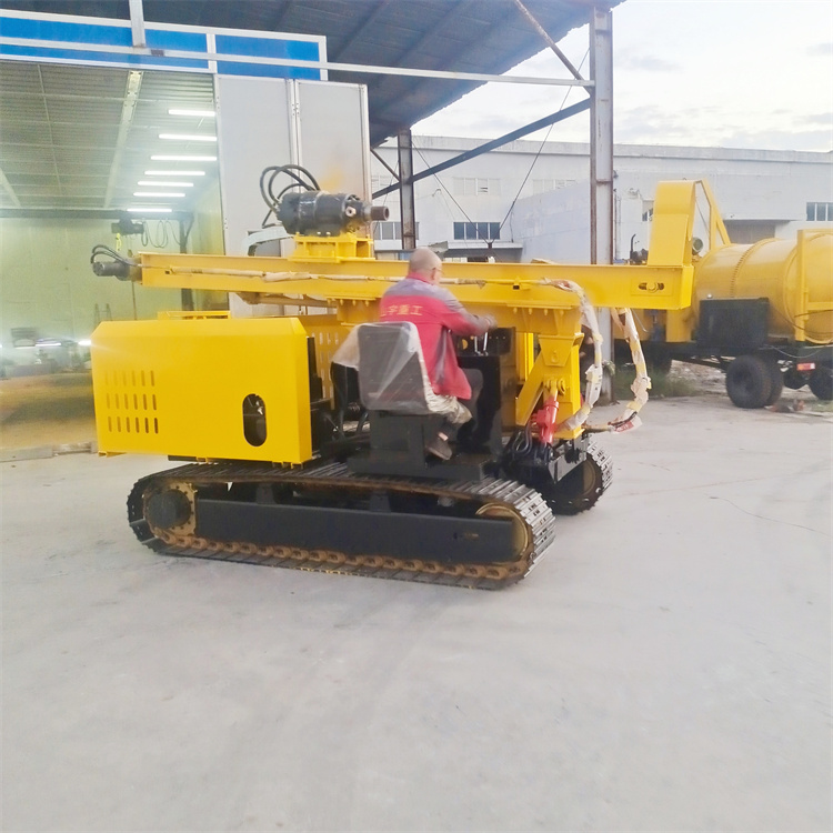 履带式光伏打桩钻孔机 沙漠戈壁滩爬山虎钻机 360°旋转桩架