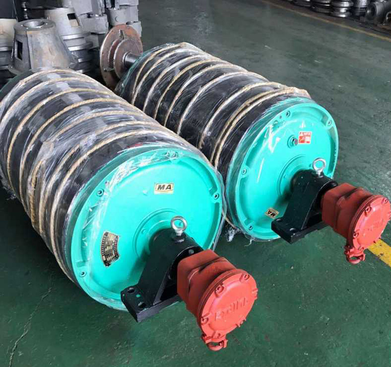 直驱传动系统 转动平稳 油冷式电动滚筒 运行平稳 减速电机 鸿业