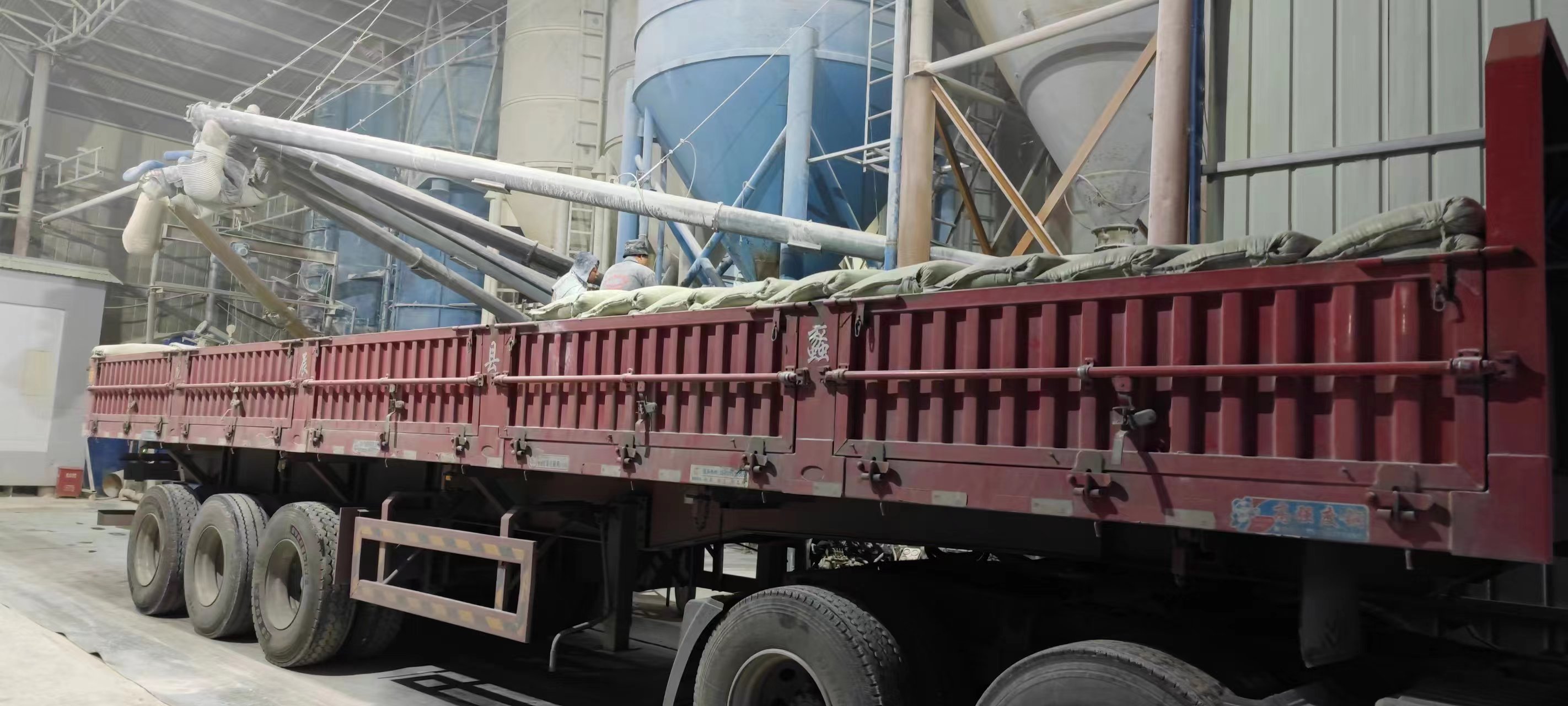 供应重质碳酸钙粉 饲料用 防水涂料 填充料雪花矿岩