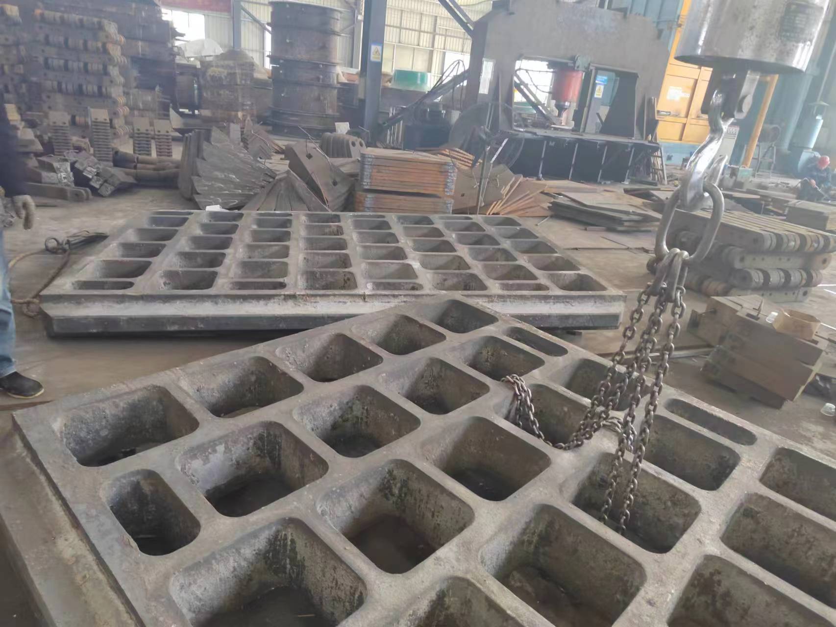 反击破机衬板 高锰钢破机械筛板 耐热钢衬板配件 加工 上门安装