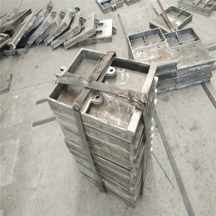 高铬铸铁kmtbcr26焦化漏斗衬板焦炉煤塔衬板保证质量