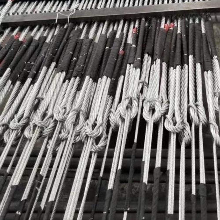 防撕裂钢丝绳芯输送带 加厚耐磨损 耐高温300度 聚酯带 不易断裂