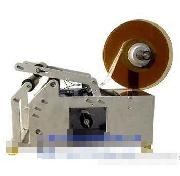 半自动圆瓶贴标机