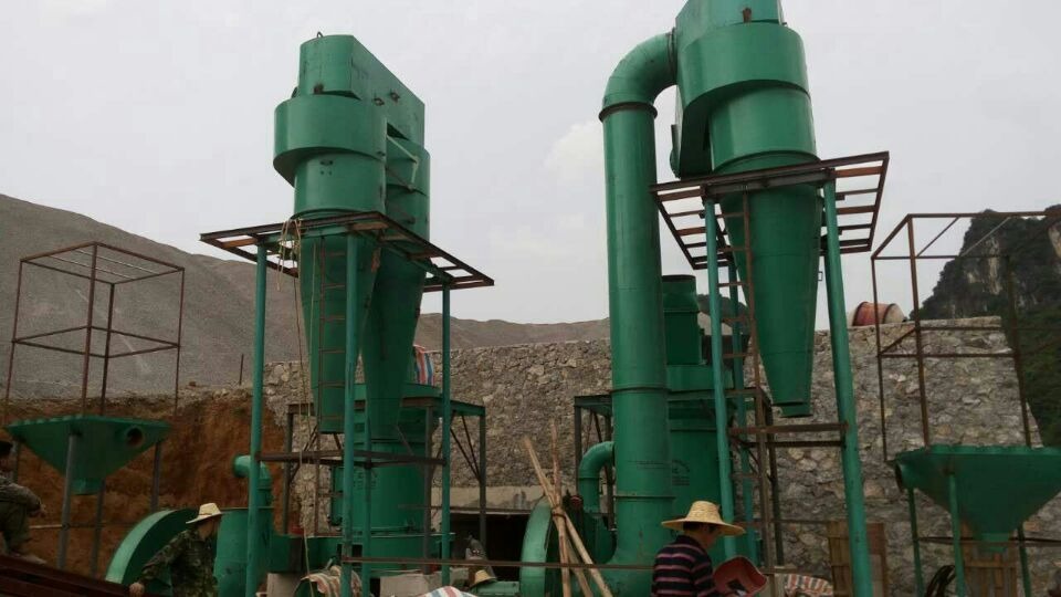 4R3220雷蒙磨粉机