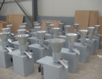 家用型平模饲料颗粒机