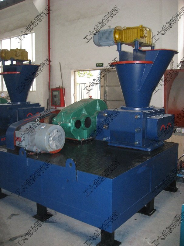 高压对辊式造粒机