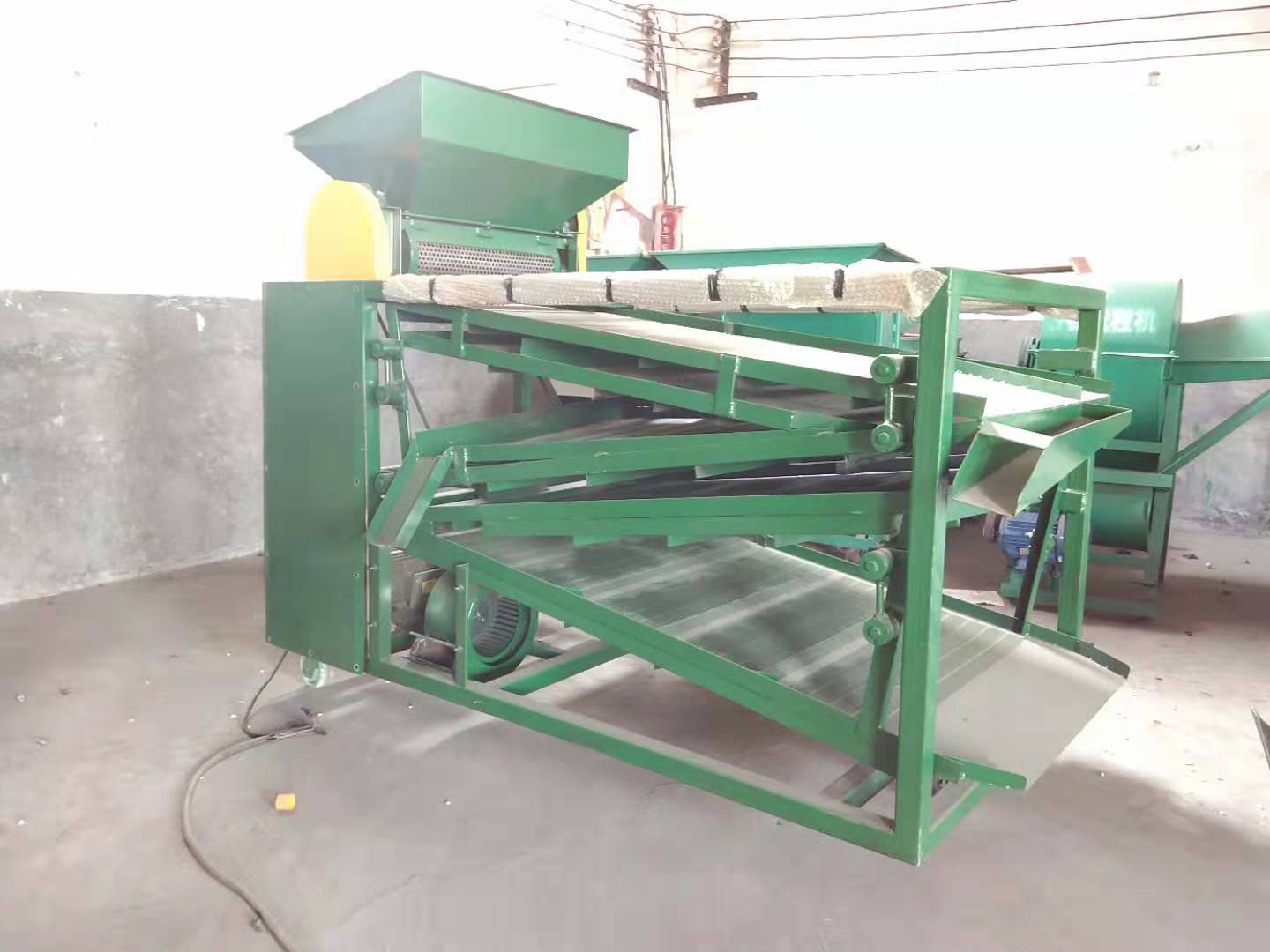 山花椒过筛网振动筛