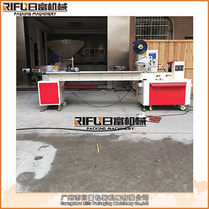 RF-250A枕式包装机（自动理料）