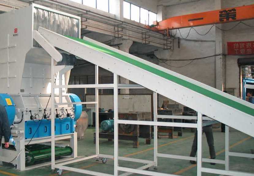 爬坡皮带输送机