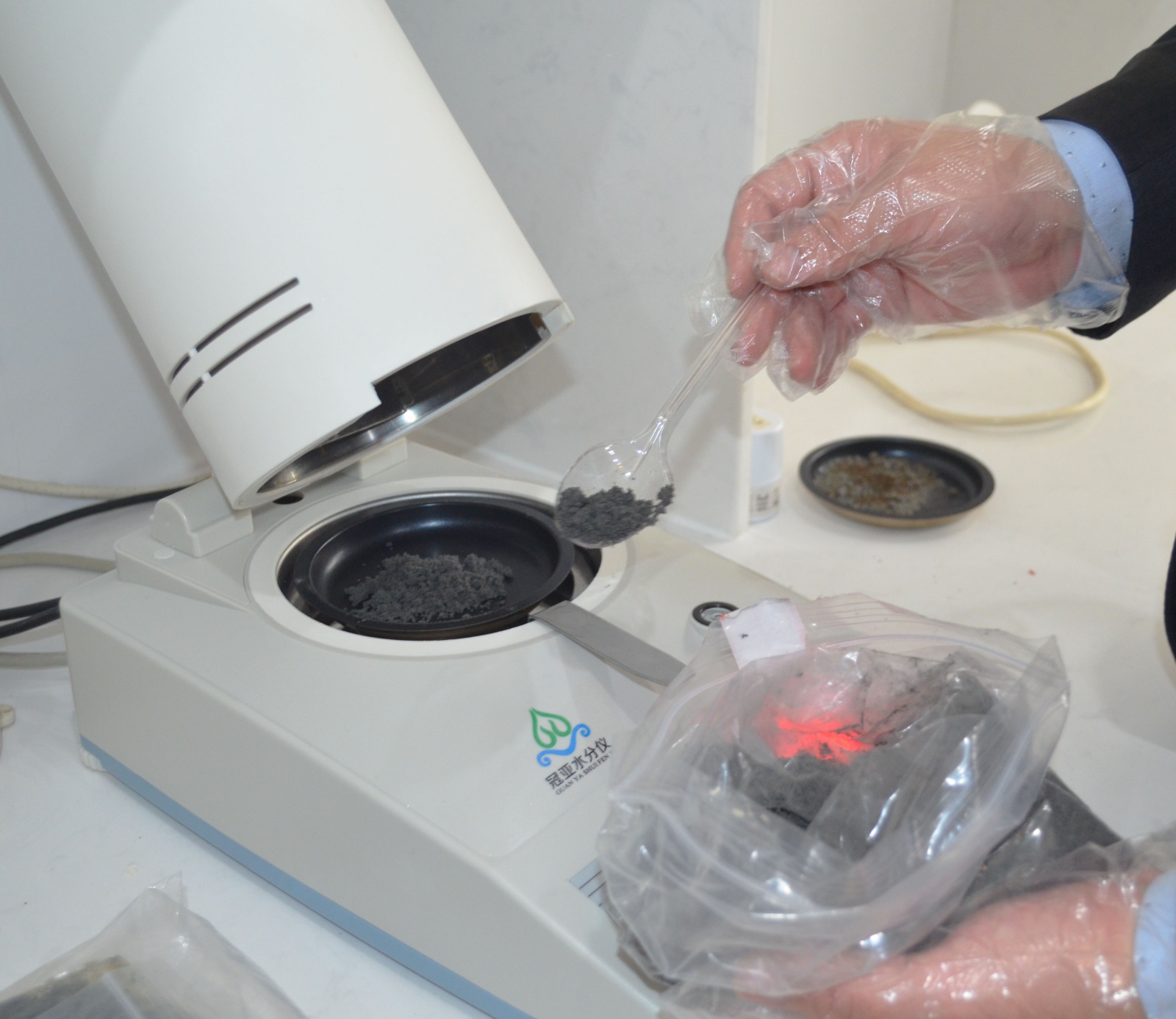 冠亚铁矿粉水分含量测定仪