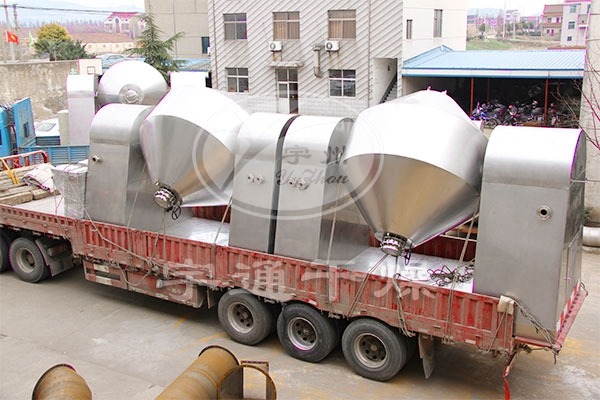 原料药双锥回转真空干燥机