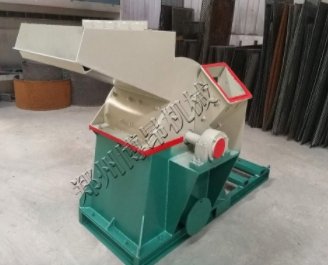 双口锯末粉碎机