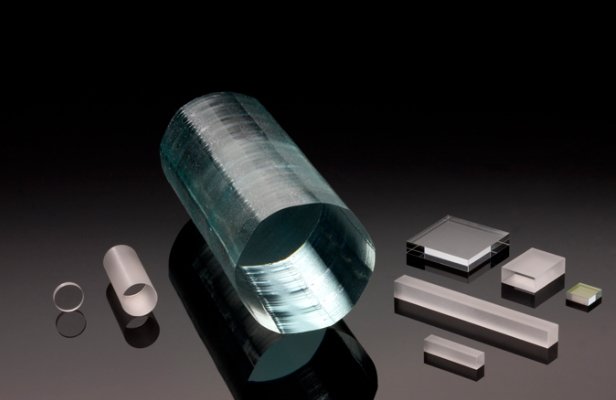 Yb:YAG固体激光介质