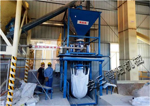 钙粉吨包机 移动式吨袋包装机设计思路