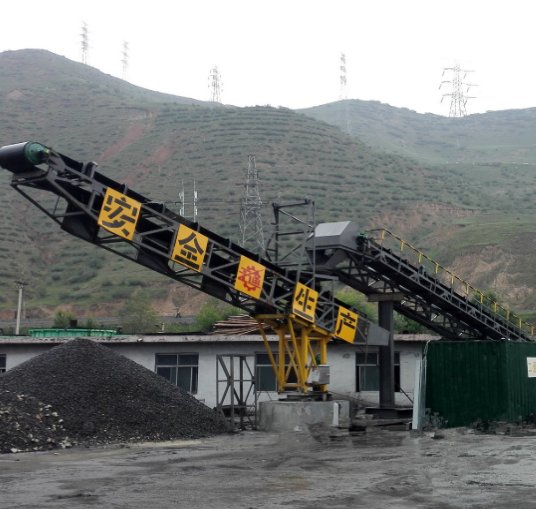 新型硅石精洗、筛分、堆垛系统设备