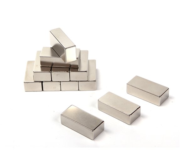 方块磁铁