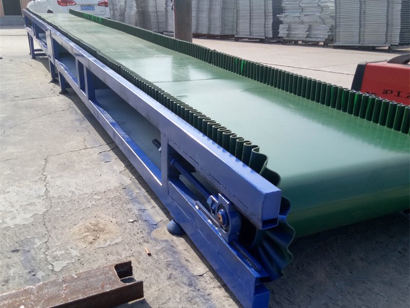 直行皮带输送机