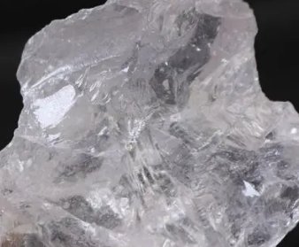 半导体石英坩埚中内层基料