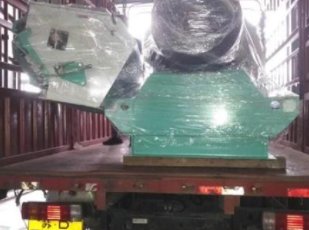 自动上料饲料粉碎机