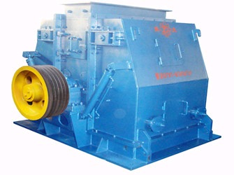 新型正反两用破碎机