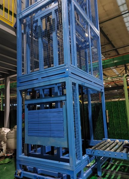 常规往复式提升机