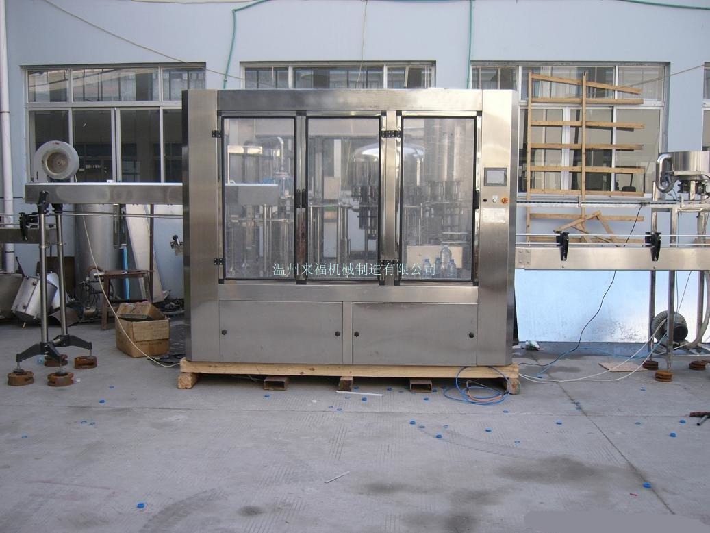 18-18-6型三合一灌装机