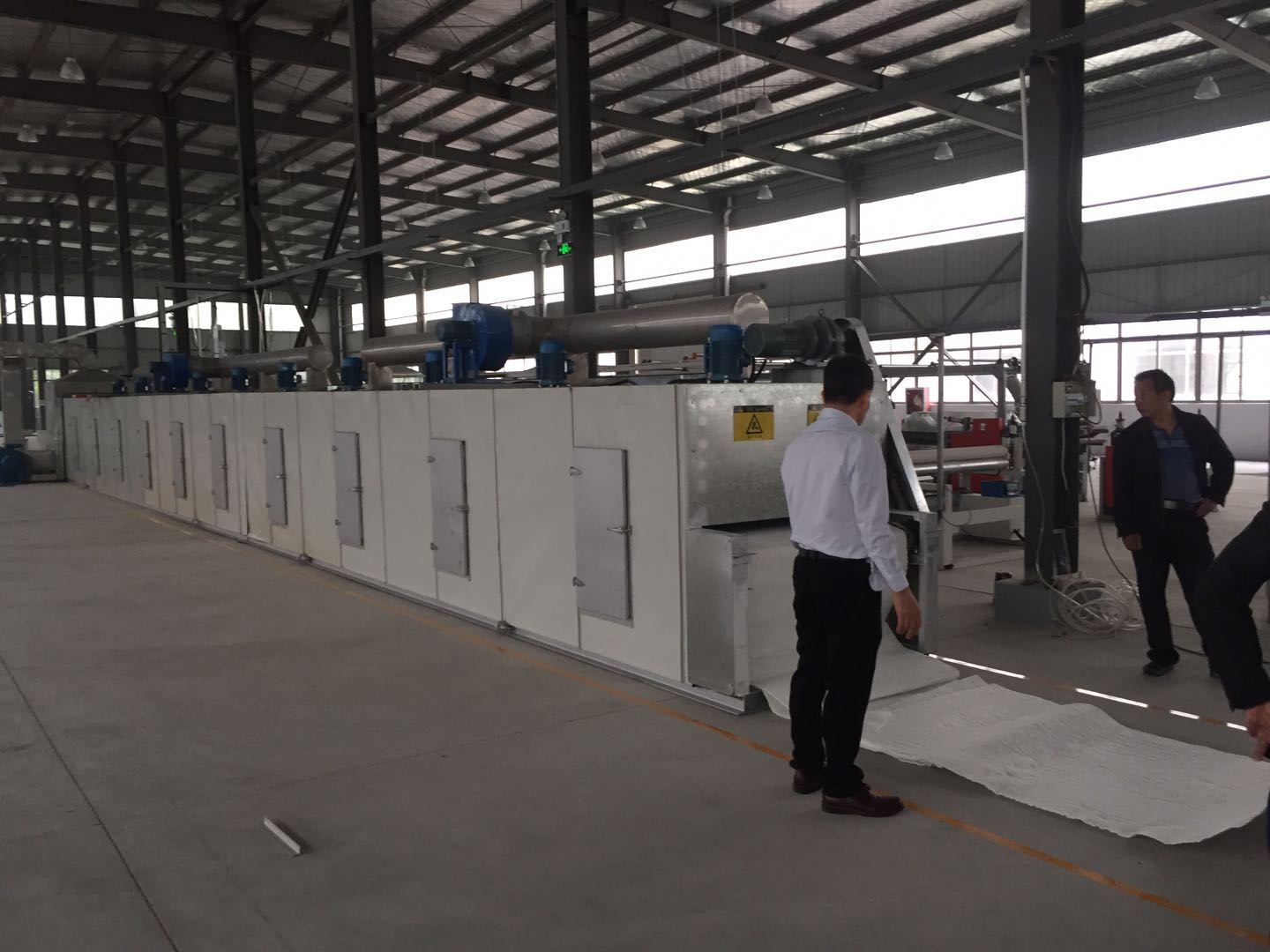 AIF纳米气凝胶保温毡负压式干法喷胶烘干生产线