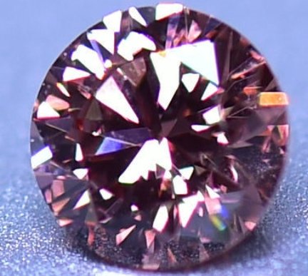 CVD合成首饰粉紫色钻石