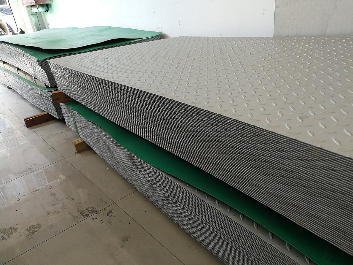 比利时花形—平底防滑花纹板