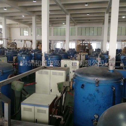 针状焦石墨化炉