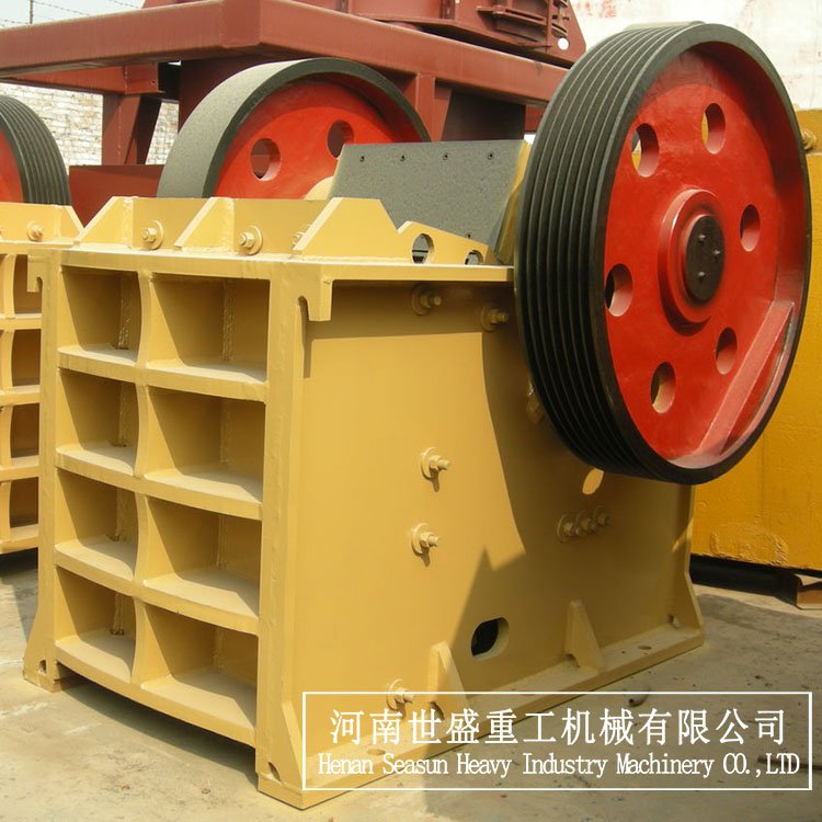 鄂式破碎机