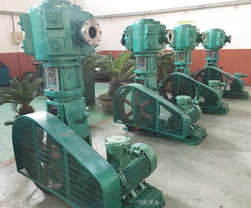 立式往复真空泵