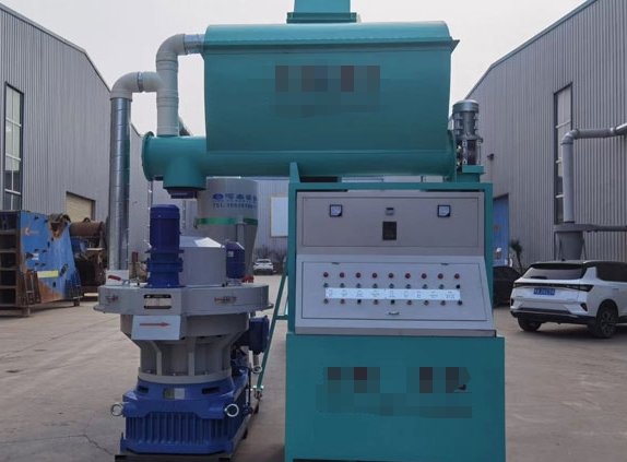 时产2.5吨木屑颗粒机