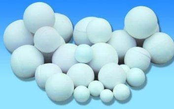 日本制强耐磨性氧化铝球