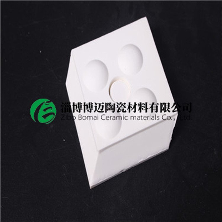 淄博博迈抗冲击带凸点陶瓷衬板